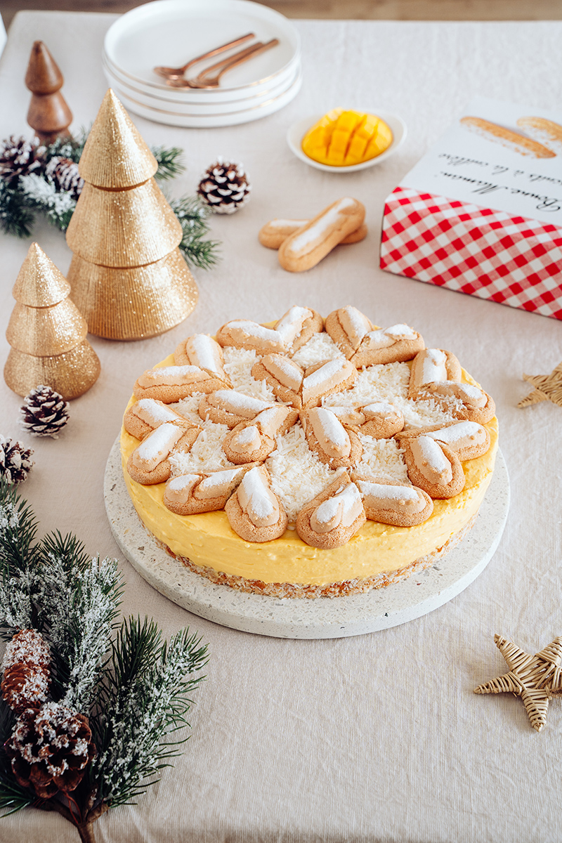 Cheesecake aux biscuits à la cuillère Bonne Maman®, mangue et coco