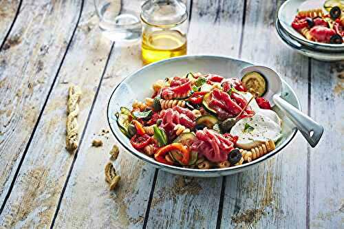 Carpaccio de bœuf BIO, salade de pâtes et légumes à la Provençale