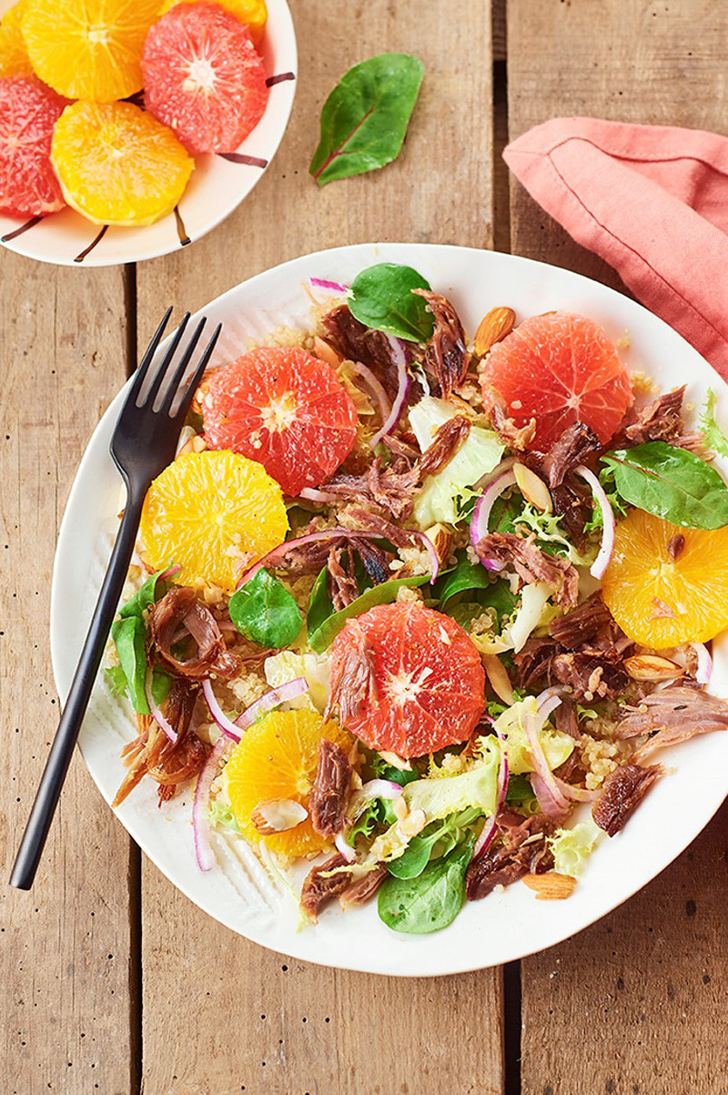 Salade de confit de canard aux cœurs d’orange et de pamplemousse