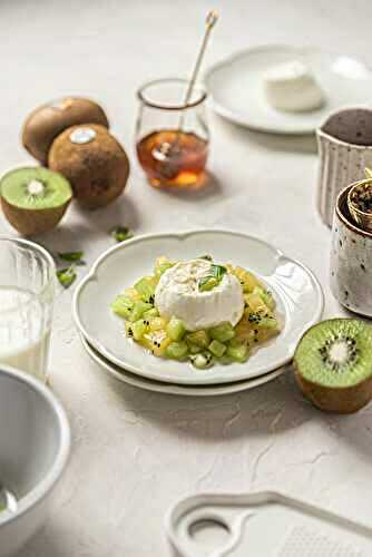Brunoise de kiwi, faisselle et miel citronné