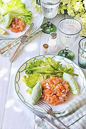 Tartare de saumon et sa glace aux asperges vertes
