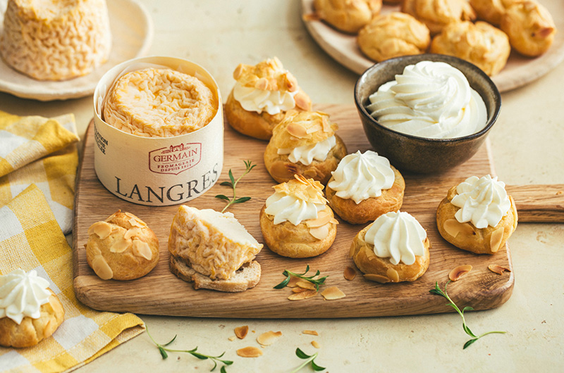 Gougères fourrées à la chantilly au Langres AOP