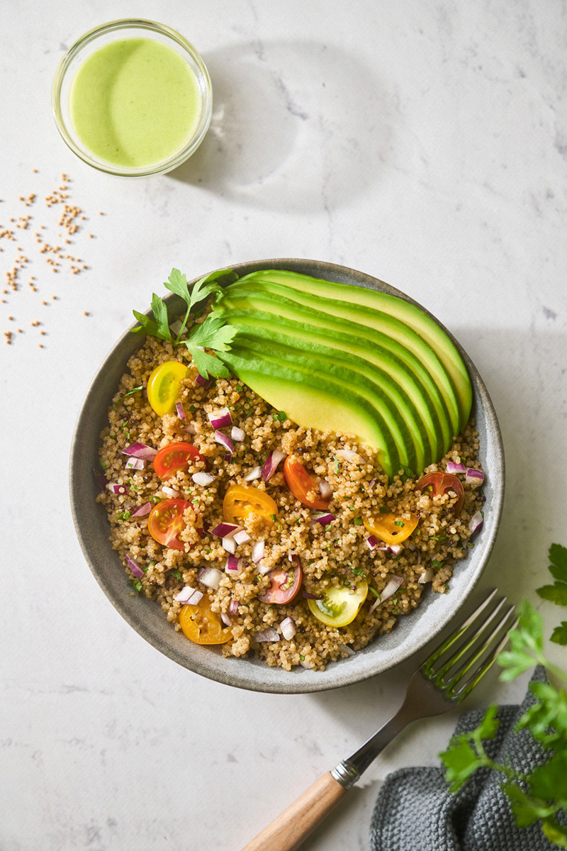 Salade de quinoa à l’avocat sucré-salé