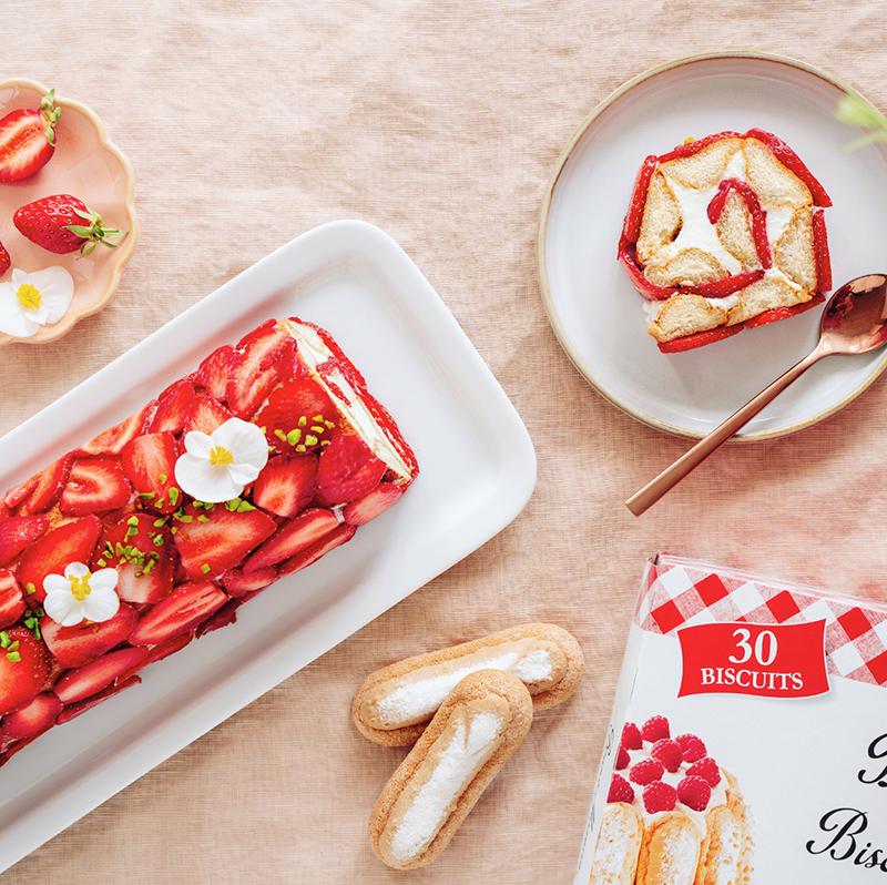 Tiramisu façon roulé aux fraises et aux biscuits à la cuillère Bonne Maman®