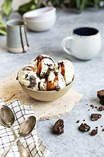 Glace vanille aux éclats de brownies et à la Crème d’Isigny A.O.P.