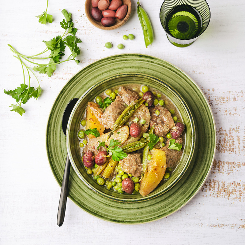 Tajine d’agneau au fenouil, petits pois et pommes de terre