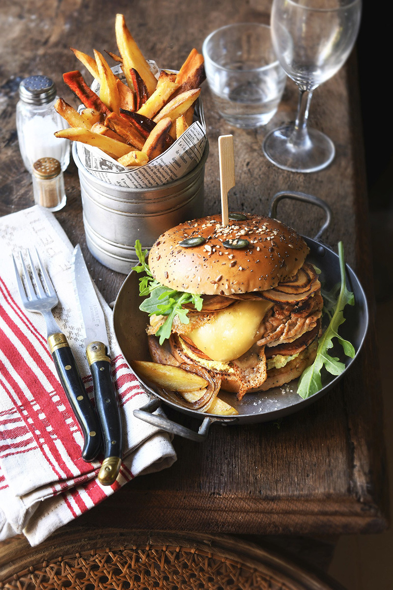 Burger de veau à la tomme de Savoie fondante