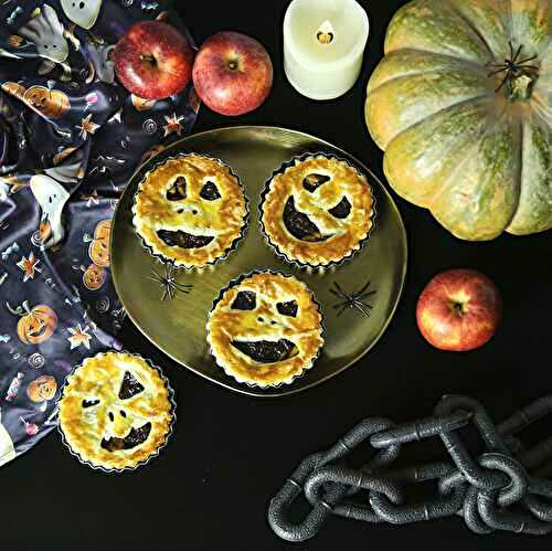 Petites tourtes d’Halloween aux pruneaux