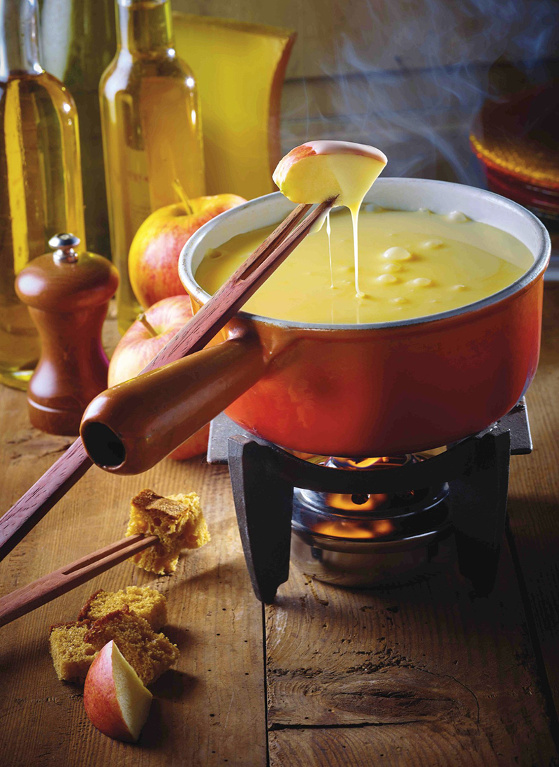 Fondue Savoyarde au cidre, pomme et pain d’épices