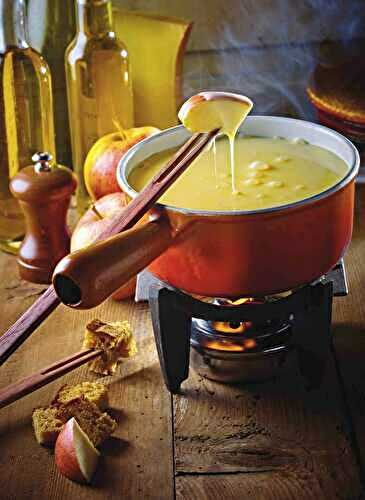 Fondue Savoyarde au cidre, pomme et pain d’épices