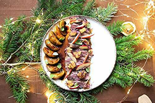 Magret de canard farci, sauce au pommeau et pomme