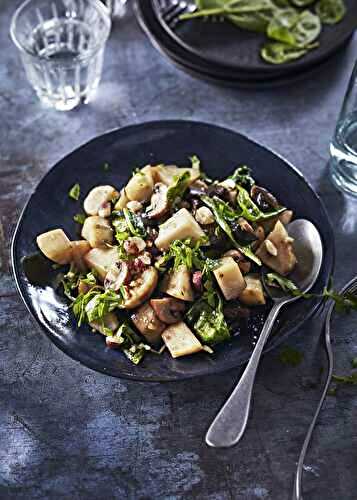 Poêlée de topinambours, champignons et épinard, noisettes