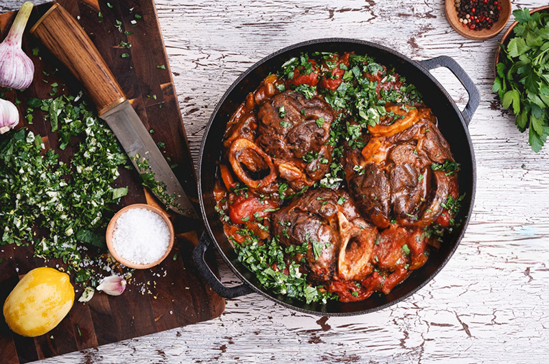 Osso buco de veau braisé & sauce verte à la gremolata
