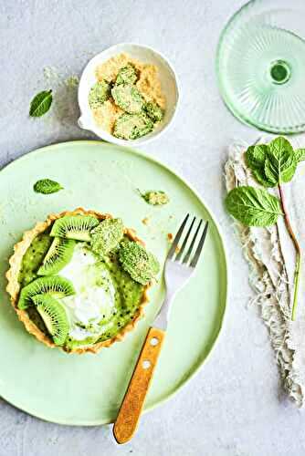 Tartelette kiwi, citron vert, topping feuille de menthe cristallisée