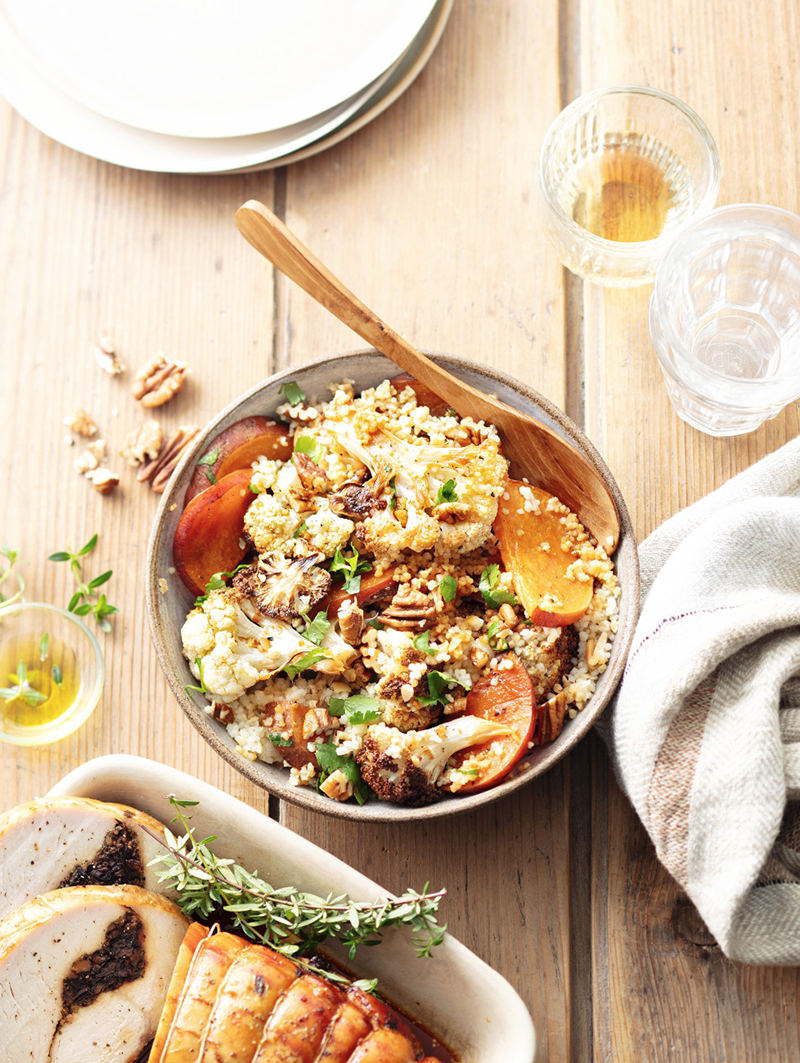 Rôti de dinde farci, mélange de céréales, chou-fleur et patate douce