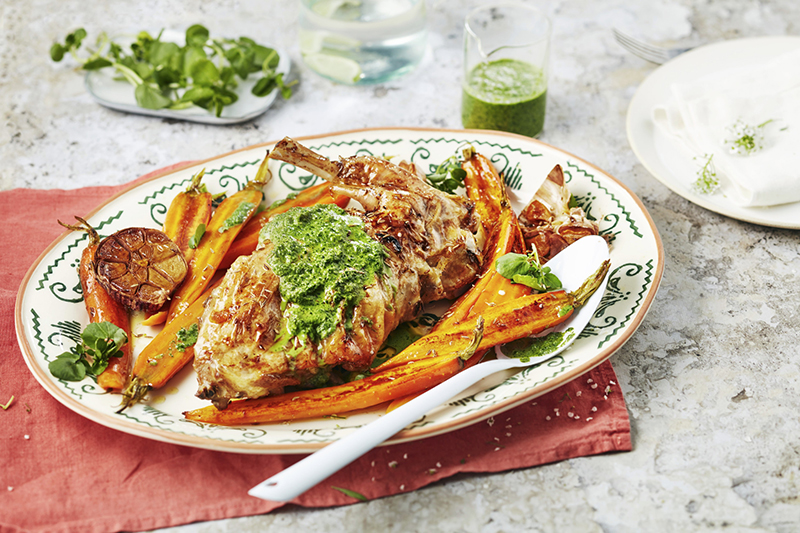 Gigot de chevreau aux carottes rôties et coulis de cresson