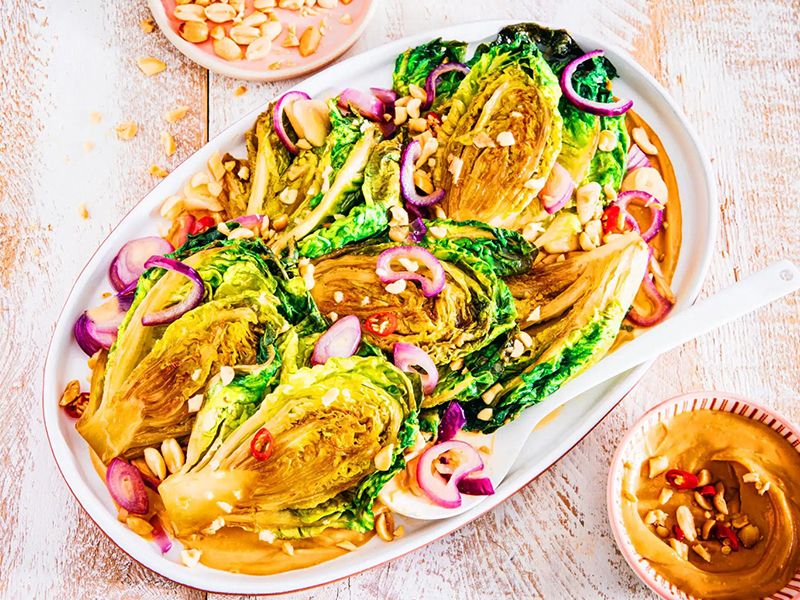 Sucrines braisées à la cacahuète