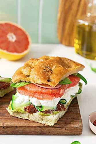 Veggie sandwich focaccia au Pamplemousse Rose de Floride