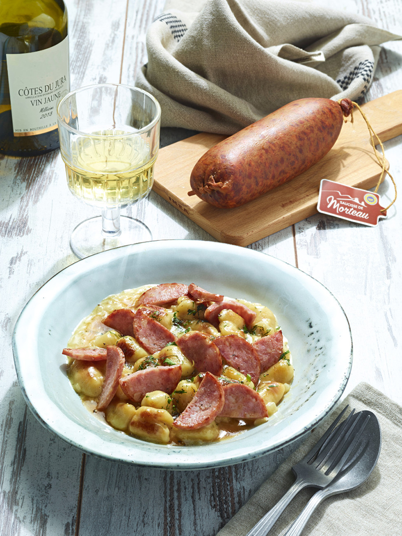Gnocchis à la saucisse de Morteau IGP, Comté AOP et vin jaune