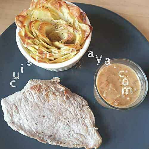 Escalope de veau sauce à l’oignon et rose de pommes de terre