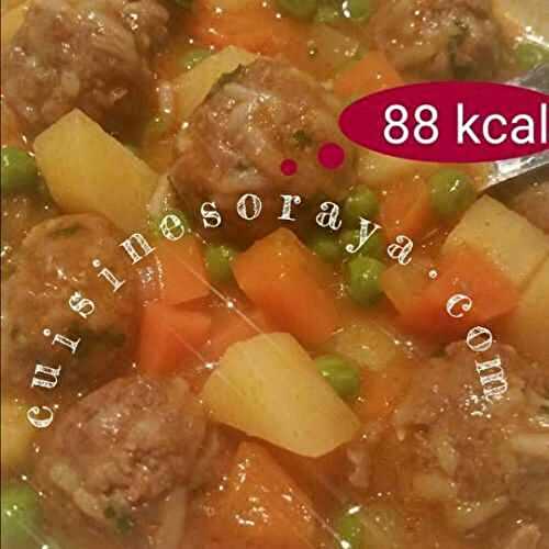 Mini kofta en sauce et aux légumes