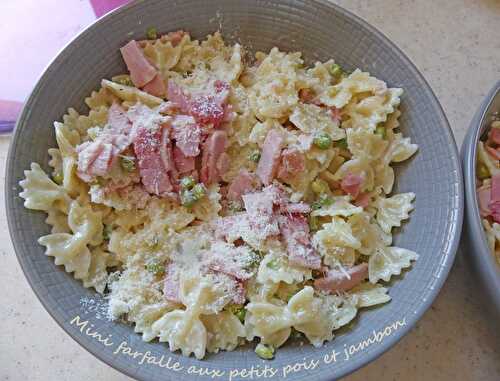 Mini farfalle aux petits pois et jambon