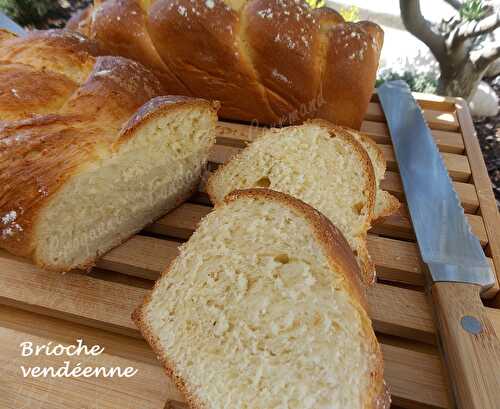 Brioche vendéenne