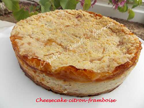 Cheesecake citron-framboise.
