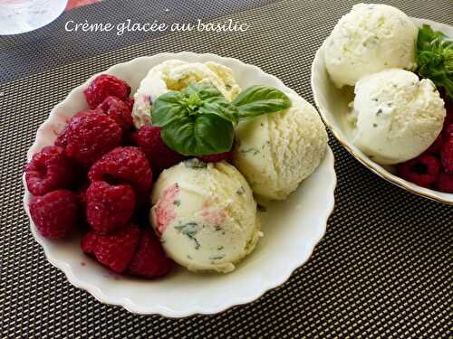 Crème glacée au basilic