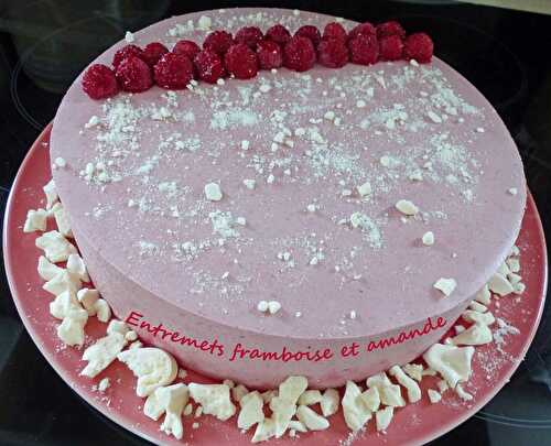 Entremets framboise et amande