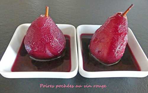 Poires pochées au vin rouge