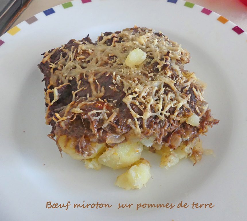 Bœuf miroton sur pommes de terre