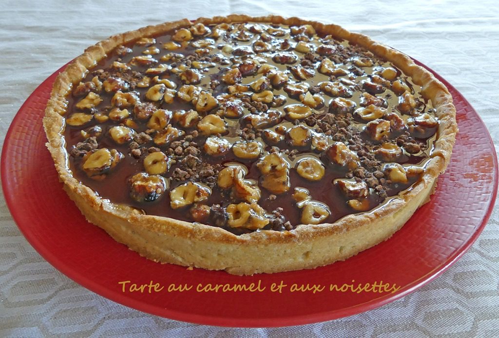 Tarte au caramel et aux noisettes