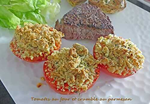 Tomates au four et crumble au parmesan