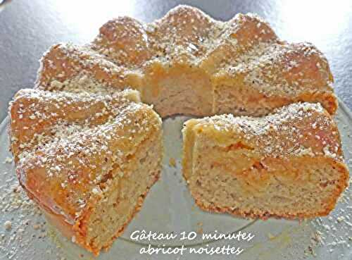 Gâteau 10 minutes abricot noisettes *