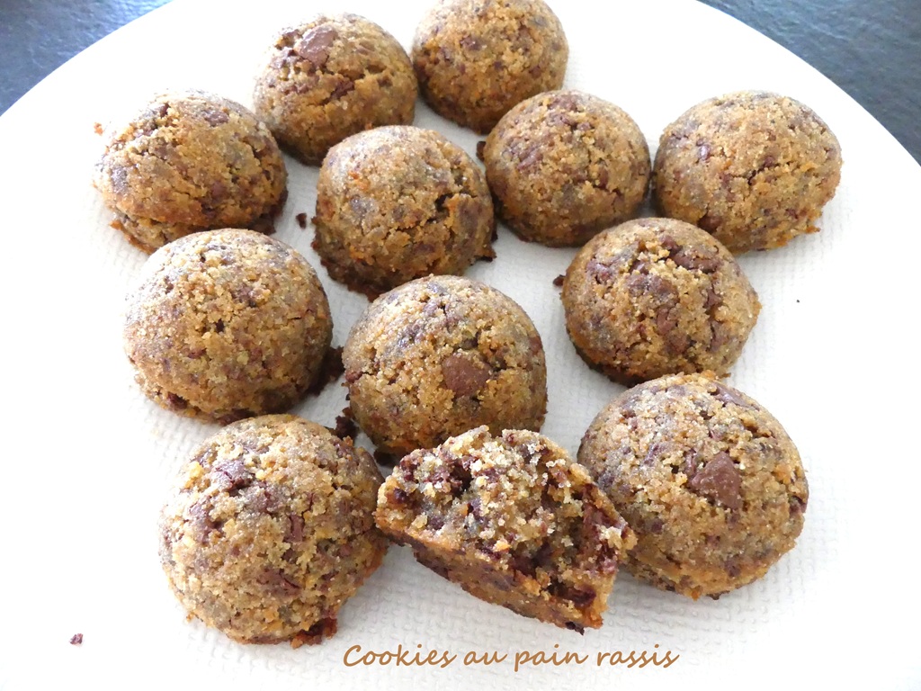 Cookies au pain rassis *-  Foodista challenge # 121