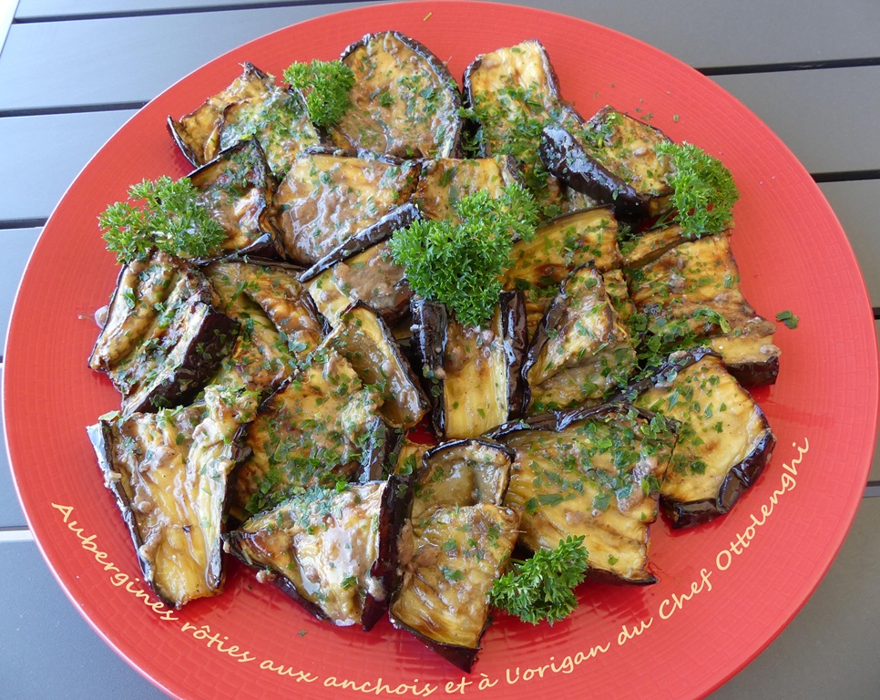 Aubergines rôties aux anchois et à l’origan du Chef Ottolenghi *