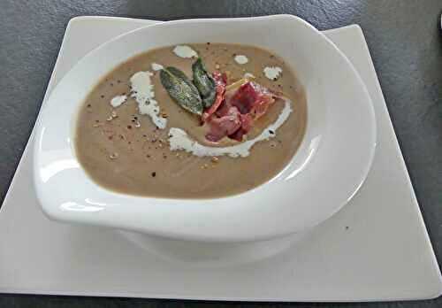 Crème de châtaigne sauge frite et pancetta grillée* – Bal du livre 9