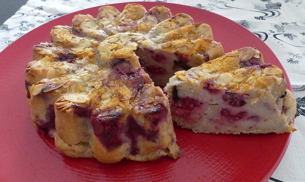 Gâteau de pain aux framboises *