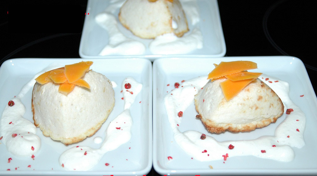 Flans de chou-fleur à la mimolette vieille *