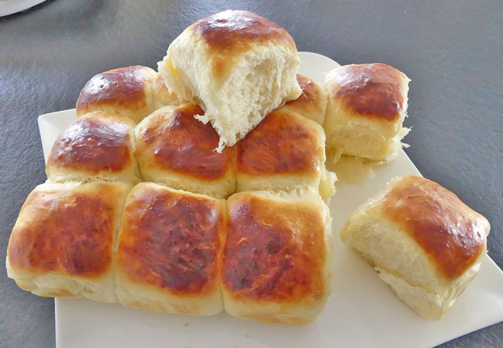 Petites brioches au yaourt *