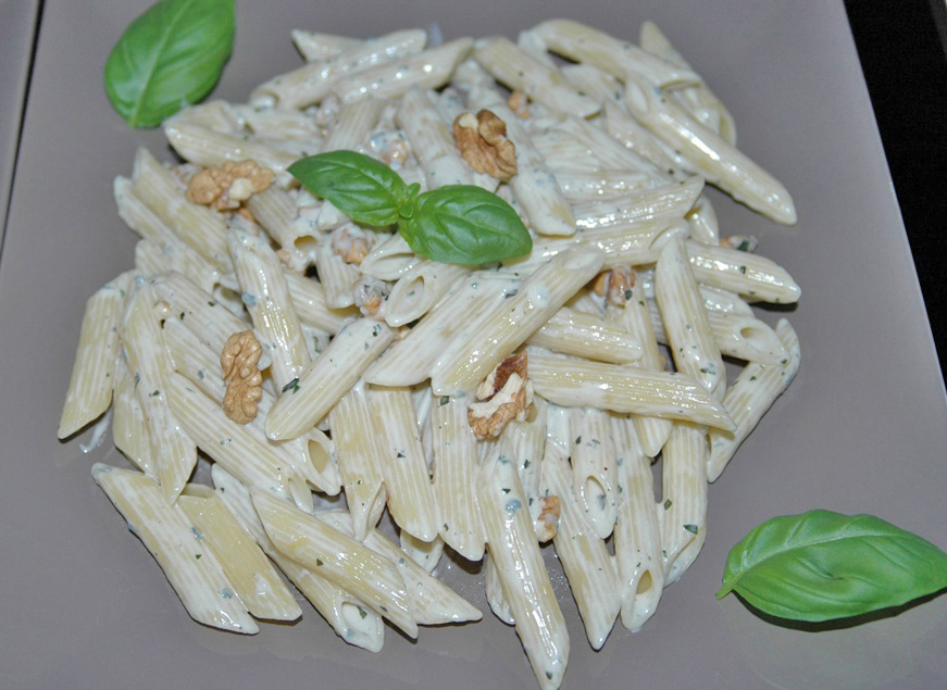 Penne rigate au bleu et aux noix *