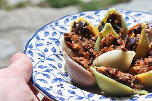 Conchiglioni farcis champignons et olives