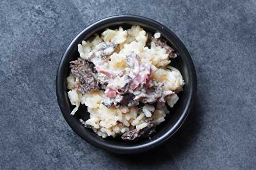 Risotto aux morilles, sauce au jambon cru