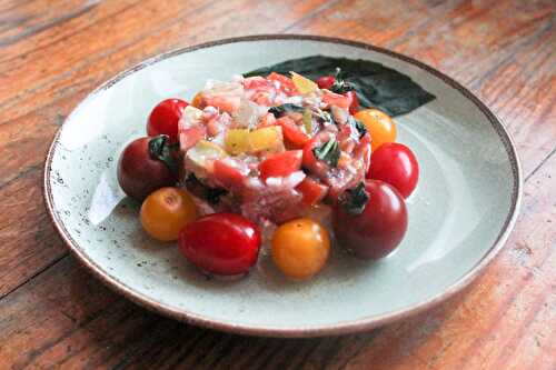 Tartare de tomates d’antan et fourme de Montbrison