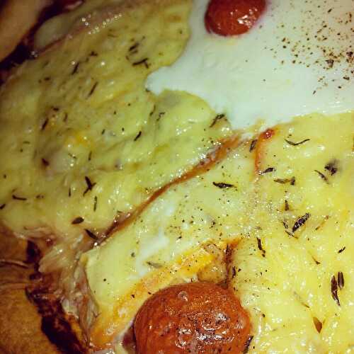 Pizza chèvre-raclette et emmental - alinecuisine.overblog.com