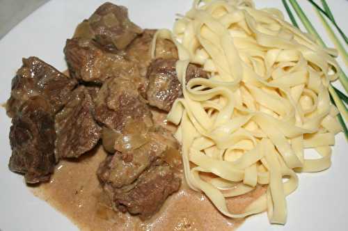 Boeuf Stroganov