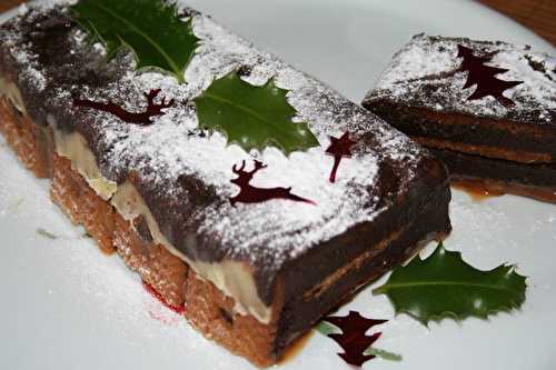 Bûche chocolat, spéculos sur lit de cramel