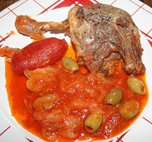 Cuisse de canard confite aux tomate et olives