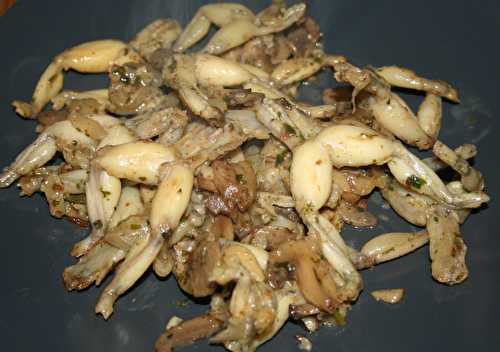 Cuisses de grenouille aux champignons - amafacon